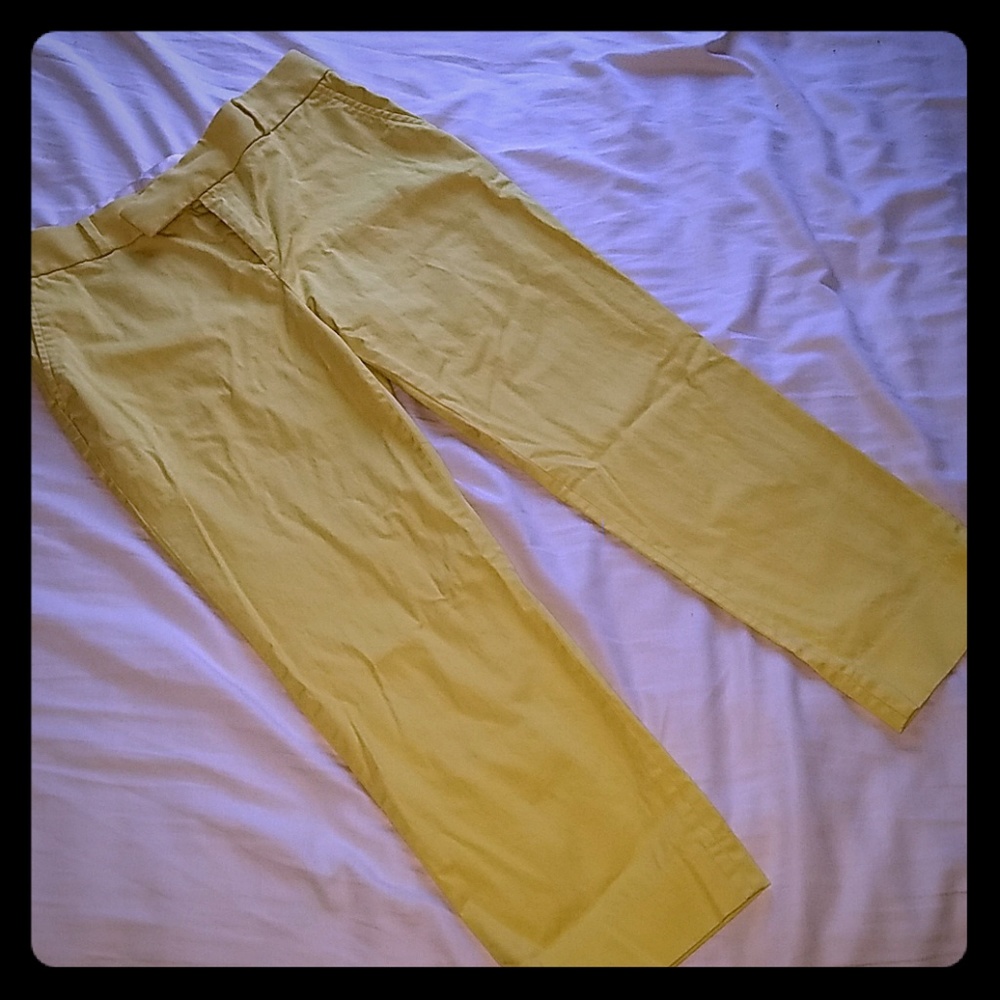 Banana republic yellow capris